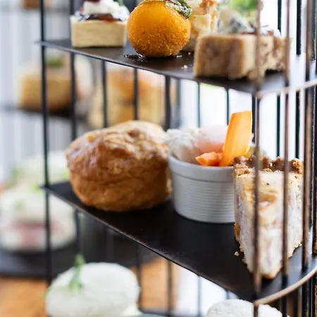 Victoria 4* Robin Hood's Bay