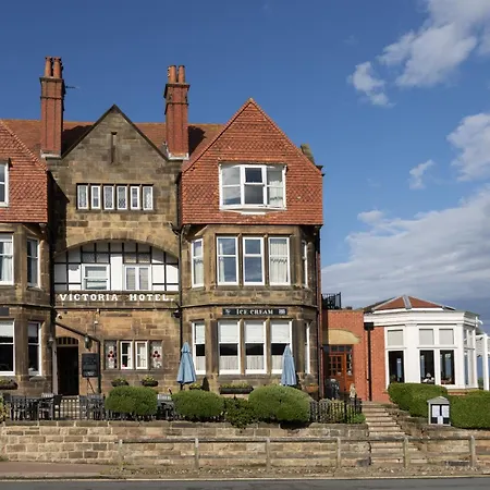 Victoria Hotel 4*