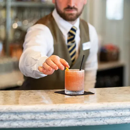 Victoria 4* Robin Hood's Bay