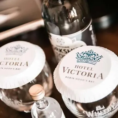 Victoria 4*