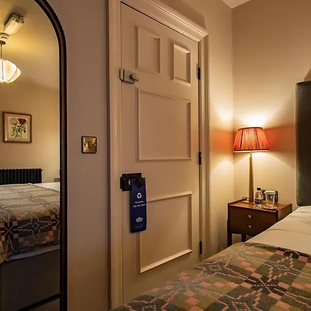Victoria 4* Robin Hood's Bay