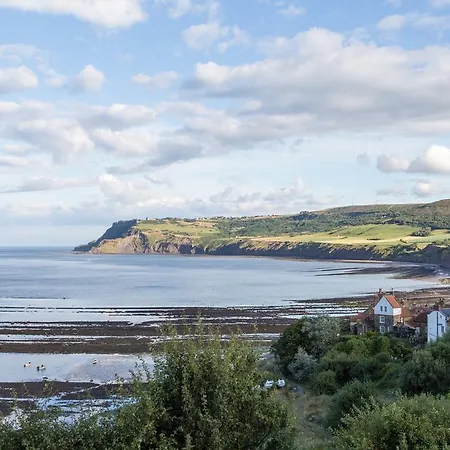 Victoria Hotel Robin Hood's Bay