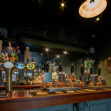 Victoria 4* Robin Hood's Bay