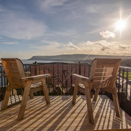 Victoria 4* Robin Hood's Bay