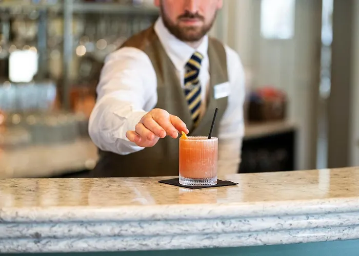 Victoria 4* Robin Hood's Bay