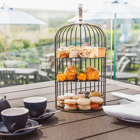 Отель Victoria 4*