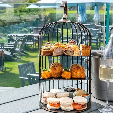 Отель Victoria Робин-Худс-Бей